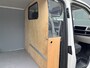 Volkswagen Transporter 2.0 TSI L1H1 Benzine Airco Cruise controle Navigatie Apple carplay Parkeerhulp achter 3-Persoons Bpm vrij voor particulier gebruik!!