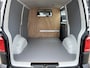 Volkswagen Transporter 2.0 TSI L1H1 Benzine Airco Cruise controle Navigatie Apple carplay Parkeerhulp achter 3-Persoons Bpm vrij voor particulier gebruik!!