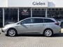 Toyota Auris Touring Sports 1.8 Hybrid Black Edition Go | Trekhaak, Parkeersensoren, Navigatie, Keyless, Safety Sense, Camera
