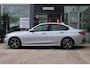 BMW 3-Serie 320i 184pk Automaat M velgen | Shadowline | Stoelverwarming | Carplay | Trekhaak |
