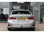 BMW 3-Serie 320i 184pk Automaat M velgen | Shadowline | Stoelverwarming | Carplay | Trekhaak |
