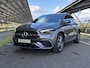 Mercedes-Benz GLA 180 Business Solution AMG | Panoramadak | Memory stoelen | Head-up display | Trekhaak | 360 camera | Sfeerverlichting |