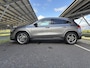 Mercedes-Benz GLA 180 Business Solution AMG | Panoramadak | Memory stoelen | Head-up display | Trekhaak | 360 camera | Sfeerverlichting |