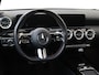 Mercedes-Benz A-klasse 180 AMG Line Stoelverwarming / Achteruitrijcamera / Panorama-schuifdak / Night-Pakket