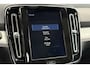 Volvo XC40 1.5 T3 Momentum Pro 164pk - Camera - ACC - Pano - Trekhaak - Carplay - Harman Kardon - Rijklaar