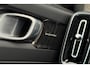 Volvo XC40 1.5 T3 Momentum Pro 164pk - Camera - ACC - Pano - Trekhaak - Carplay - Harman Kardon - Rijklaar