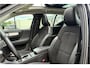 Volvo XC40 1.5 T3 Momentum Pro 164pk - Camera - ACC - Pano - Trekhaak - Carplay - Harman Kardon - Rijklaar