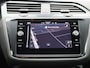 Volkswagen Tiguan 1.4 TSI eHybrid R-Line | 245 PK | SoH 100% | Plug-IN | Trekhaak | Navigatie | 20 Inch 'Suzuka' | Stoelverwarming en Stuurwielverwarming | Digital Cockpit | Park Assist |
