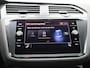 Volkswagen Tiguan 1.4 TSI eHybrid R-Line | 245 PK | SoH 100% | Plug-IN | Trekhaak | Navigatie | 20 Inch 'Suzuka' | Stoelverwarming en Stuurwielverwarming | Digital Cockpit | Park Assist |