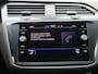 Volkswagen Tiguan 1.4 TSI eHybrid R-Line | 245 PK | SoH 100% | Plug-IN | Trekhaak | Navigatie | 20 Inch 'Suzuka' | Stoelverwarming en Stuurwielverwarming | Digital Cockpit | Park Assist |