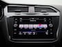 Volkswagen Tiguan 1.4 TSI eHybrid R-Line | 245 PK | SoH 100% | Plug-IN | Trekhaak | Navigatie | 20 Inch 'Suzuka' | Stoelverwarming en Stuurwielverwarming | Digital Cockpit | Park Assist |