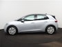 Volkswagen ID.3 Pure Oranje Edition 52 kWh 170 PK | Camera | Apple Carplay draadloos | Keyless access | Climate control | Stoelverwarming | Steunhaak | Navigatie | Android Auto draadloos | Parkeersensoren | Stuurverwarming | LED koplampen |
