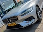 Volvo V60 2.0 T6 Recharge AWD Business Pro | Navi | Apple Carplay + Android Auto | Clima | Adap.Cruise | Led Koplampen | Keyless Entry | Dodehoek+Rijstrook+Licht+Regensensor | Privacy Glass | 18''lm