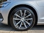 Volvo V60 2.0 T6 Recharge AWD Business Pro | Navi | Apple Carplay + Android Auto | Clima | Adap.Cruise | Led Koplampen | Keyless Entry | Dodehoek+Rijstrook+Licht+Regensensor | Privacy Glass | 18''lm
