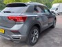 Volkswagen T-Roc 1.5 TSI 150pk Sport Business R | Origineel NL | Navi | Apple Carplay+Android Auto | Clima | Adap.Cruise | Led Koplampen | Licht+Regensensor | Pdc V+A+Camera | Privacy Glass | 18''lm