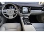 Volvo V60 2.0 T6 Plug-in hybrid AWD Essential Edition | Trekhaak | Park Assist | Pilot Assist | 18 inch