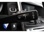 Volvo XC60 2.0 T5 FWD Momentum | Trekhaak | Org NL | Nette Auto | Dealer Ond. | Leer | Navigatie | Stoelverwarming |
