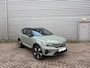 Volvo XC40 Single Motor Plus 69 kWh / Stoel- en stuurverwarming / Achteruitrijcamera / Elektrische achterklep /
