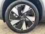 Volvo XC40 Single Motor Extended Range Plus 82 kWh / uit voorraad leverbaar / Speciale showroom aanbieding / € 7392 voordeel /