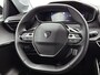Peugeot e-208 EV Allure 51 kWh 156pk | 410km WLTP Actieradius | Accu SOH 97,2% | Navigatie | Camera v+a | Climate Control | Adaptieve Cruise Control | Parkeersensoren v+a | Dodehoeksensor | Armsteun | Digitaal instrumentenpaneel | Draadloze Apple Carplay / Android Auto + telefoonlader | DAB+ radio | Led koplampen | Donker getint glas | 16" lichtmetalen velgen |