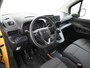 Opel Combo 1.5CDTI EURO 6 7 Stuks op voorraad! 3-Persoons Airco Cruise Control Bluetooth Elektr.ramen Elektr.spiegels+Verwarmd Centr.Vergr+ab. L1H1 Edition Schuifdeur Betonplex vloer Lat om Lat betimmering super nette origineel Nederlands geleverde auto!