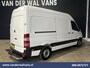 Mercedes-Benz Sprinter 316 CDI 163pk 2800kg Trekhaak L2H2 Euro6 Airco | Cruisecontrol Parkeersensoren, multifunctioneel stuurwiel