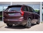 Volvo XC90 2.0 T8 Plug-in hybrid AWD Ultra Dark Nieuw in Q4 leverbaar | 360 Camera | Luchtvering | Keyless Entry | Head-up Display | Stoelen Geventileerd & Verwarmd | Massagefunctie | Google | Panorama Dak | 7 Zitplaatsen