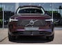Volvo XC90 2.0 T8 Plug-in hybrid AWD Ultra Dark Nieuw in Q4 leverbaar | 360 Camera | Luchtvering | Keyless Entry | Head-up Display | Stoelen Geventileerd & Verwarmd | Massagefunctie | Google | Panorama Dak | 7 Zitplaatsen