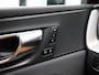 Volvo XC60 2.0 T8 Twin Engine AWD R-Design | PANO | 360° | HUD | ADAPTIVE | LUCHTVERING | STOELVERW. | TREKHAAK