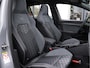 Volkswagen Golf 1.5 eTSI R-Line Business | Panorama dak | Adaptief onderstel | Head-up display | Black-style | NL-auto | 1e eigenaar |