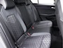 Volkswagen Golf 1.5 eTSI R-Line Business | Panorama dak | Adaptief onderstel | Head-up display | Black-style | NL-auto | 1e eigenaar |