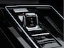 Volkswagen Golf 1.5 eTSI R-Line Business | Panorama dak | Adaptief onderstel | Head-up display | Black-style | NL-auto | 1e eigenaar |