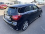 Mercedes-Benz A-klasse 160 Ambition (Elektrisch Schuifdak - LED koplampen - AMG pakket - Navigatie - Parkeersensoren V+A - Airco - Sportstoelen)