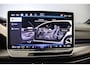 Volkswagen Golf R-Line Edition 1.5 eTSI 150pk DSG Automaat Panoramadak, Harman Kardon audio, Adaptive cruise control, LED matrix koplampen, Achteruitrijcamera, Navigatie