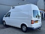 Volkswagen Transporter 2.5 TDI 340 130pk L2H3 BTW vrij! Automaat Airco Trekhaak Stroomvoorziening Stand kachel Bestel 3-Persoons Euro 4 Ideaal voor ombouw naar Camper Kamper!!!