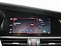 Alfa Romeo Giulia 2.0T Sprint | Automaat | Navigatie | Apple Carplay / Android Auto | Achteruitrijcamera | Half-Leder | Parkeersensoren | DAB Ontvanger | Schakelpedalen | Adaptive Cruise Control | Bi-Xenon | Climate Control | 18' Lichtmetalen Velgen |
