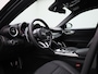Alfa Romeo Giulia 2.0T Sprint | Automaat | Navigatie | Apple Carplay / Android Auto | Achteruitrijcamera | Half-Leder | Parkeersensoren | DAB Ontvanger | Schakelpedalen | Adaptive Cruise Control | Bi-Xenon | Climate Control | 18' Lichtmetalen Velgen |