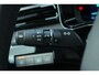Renault 4 comfort range iconic 150Pk 52 kWh | Navigatie Via Google | Apple & Android Carplay | Parkeersensoren Voor & Achter | Achteruitrijcamera | Adaptieve Cruise Control | Privacy Glass | Keyless entry | Elektrische Achterklep |
