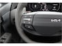 Kia EV3 Plus Advanced 81.4 kWh - Prijs incl. Inruilpremie - Schuif-/kanteldak - Stoel-/stuurverwarming - Blind Spot - Navigatie - Fabrieksgarantie tot 09-2032