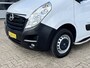Opel Movano 2.3 CDTI BiTurbo L2H2 Kastinrichting Airco Cruise controle Trekhaak 2500kg trekgewicht Imperiaal Euro 6 3-Persoons Bpm vrij voor particulier gebruik!!