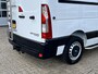 Opel Movano 2.3 CDTI BiTurbo L2H2 Kastinrichting Airco Cruise controle Trekhaak 2500kg trekgewicht Imperiaal Euro 6 3-Persoons Bpm vrij voor particulier gebruik!!