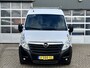 Opel Movano 2.3 CDTI BiTurbo L2H2 Kastinrichting Airco Cruise controle Trekhaak 2500kg trekgewicht Imperiaal Euro 6 3-Persoons Bpm vrij voor particulier gebruik!!