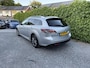 Mazda 6 Sportbreak 2.0 Business+ Automaat | Navi | Autom. Airco | Cruise Control | LMV | PDC | Elekt. Ramen | Sportstoelen | Privacy Glass | APK tot 12-06-2026!