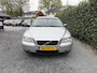 Volvo S60 2.0T Edition II Automaat | Navi | Autom. Airco | Cruise Control | LMV | Trekhaak | PDC | APK tot 07-11-2026!