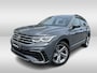 Volkswagen Tiguan 1.4 TSI eHybrid 245pk R-Line DSG Automaat Panoramadak / Achterklep elektrisch / Navigatie / Camera / Sport-comfortstoelen vóór