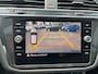 Volkswagen Tiguan 1.4 TSI eHybrid 245pk R-Line DSG Automaat Panoramadak / Achterklep elektrisch / Navigatie / Camera / Sport-comfortstoelen vóór