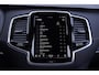 Volvo XC90 2.0 T8 Plug-in hybrid AWD Ultra Dark | 2400 kg trekgewicht! | Trekhaak Elektrisch |  Luchtvering | Bowers & Wilkins Audio | Exclusieve Wool Blend Interieur | Head-Up Display |  Adaptieve Cruise Controle | Panorama dak | Electrische stoelen met memory | Google on Board | Visual Park Assist |