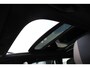 Volvo V60 T6 350PK Automaat Plug-in hybrid AWD Plus Dark Panoramisch schuif-kanteldak / Semi elektrisch wegklapbare trekhaak / Google infotainment / Verwarmbare voorstoelen en stuurwiel / Adaptieve cruise control