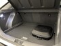 Hyundai Kona Electric Premium 65.4 kWh ECO Volledig Elektrische Automaat met Navigatie, Lederen bekleding en Stoelverwarming Uit voorraad leverbaar!