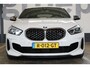 BMW 1-Serie M135i xDrive High Executive | Akrapovič uitlaatsysteem | Cruise control | Climate control | Stoelverwarming | Apple carplay/Android auto | DAB radio | Dealer onderhouden |